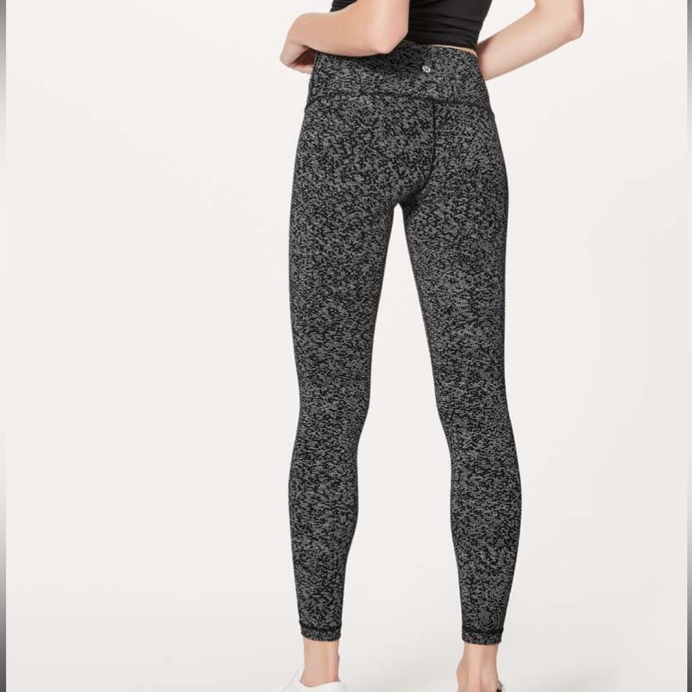 Lululemon Wunder Under *28” size 4